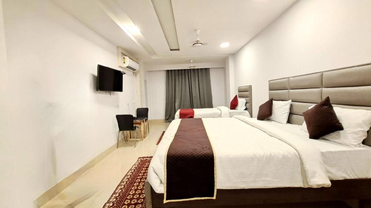 Hotel Amenda International 뉴델리 외부 사진
