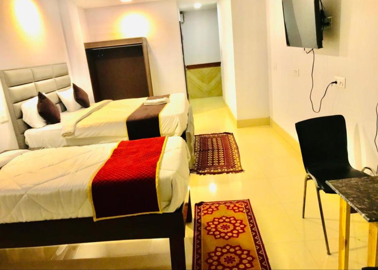 Hotel Amenda International 뉴델리 외부 사진